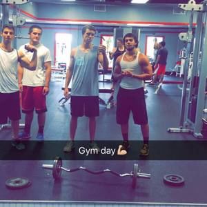 Meet your Posher, Ty